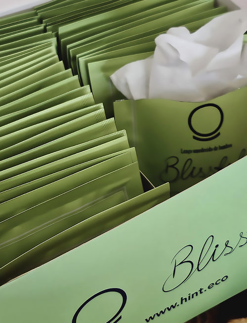 Blissful – Lenços Umedecidos de Bambu com Óleos Essenciais – Menta | 50 Unidades